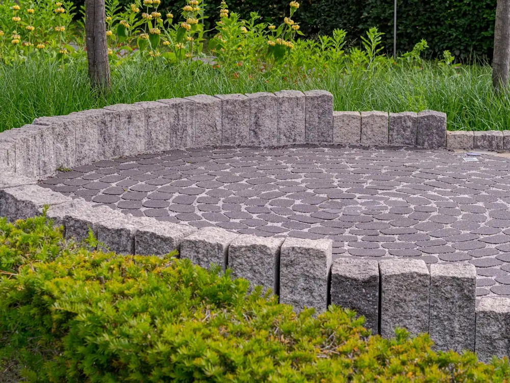 Paver patio hardscaping